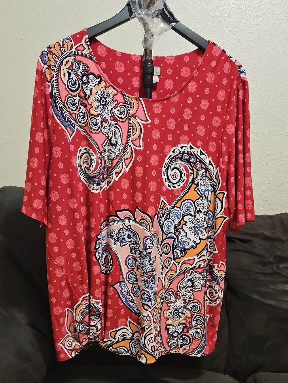 Chico's Pink Paisley Scoop-Neck Short Sleeve Top